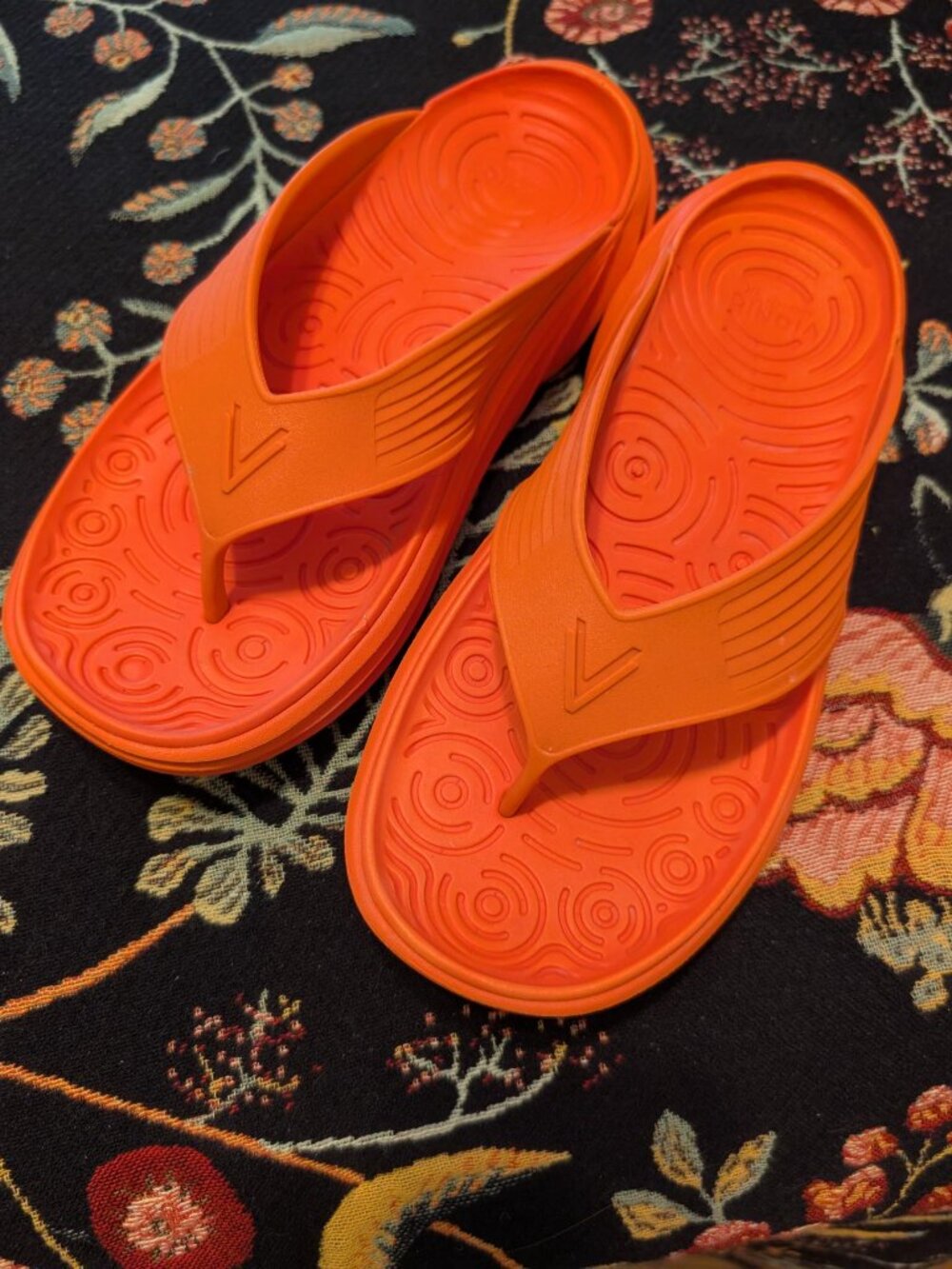 Vionic Orange Flipflops W10 Med.